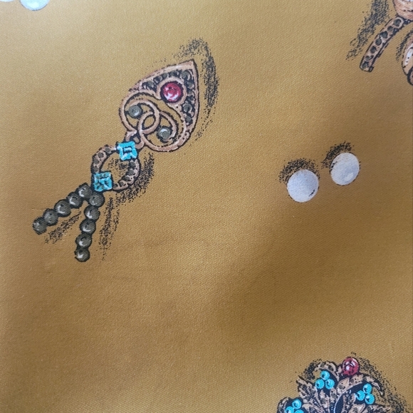 30 x 30 scarf - Picture 3 of 7